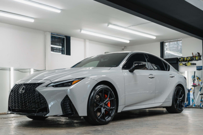 Houston Paint Protection Urges Window Tint for Vehicle Owner