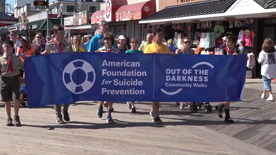 DVL1877D.00_00_42_10.Still003