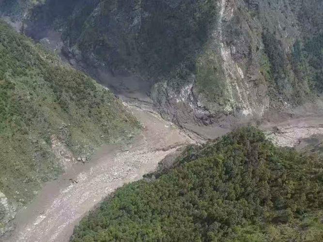 China Nepal Flash Floods