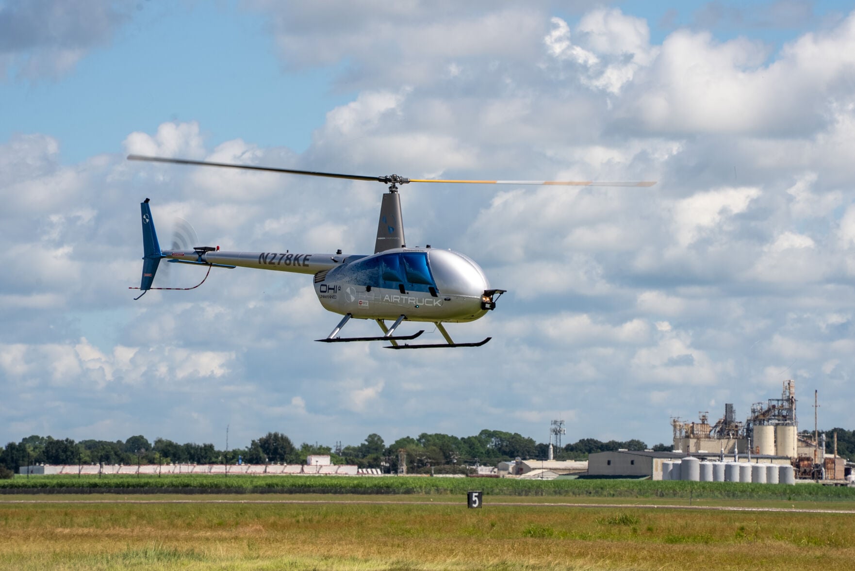 Robinson Unmanned R44 AIRTRUCK Demonstrates Offshore Cargo Capabilities