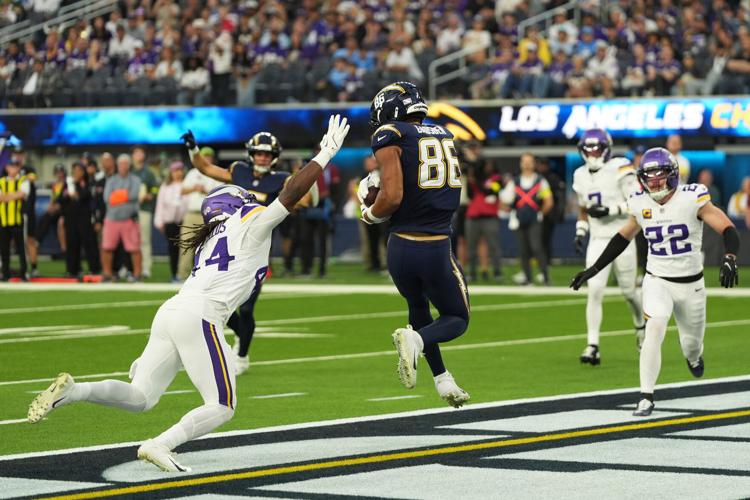 Vikings Chargers Football