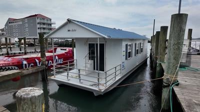 Houseboat Previously Listed for Rent