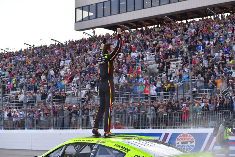 NASCAR New Hampshire Auto Racing