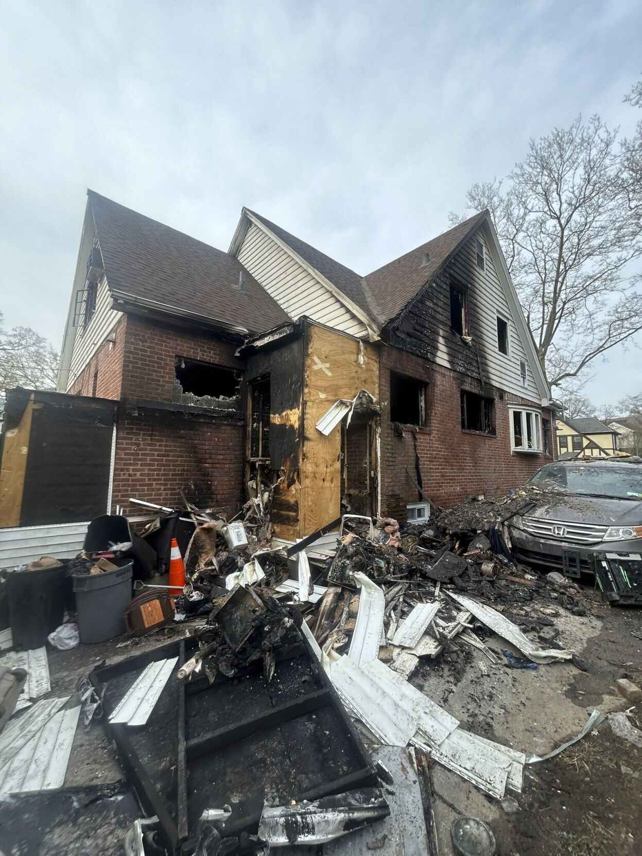 New York Fire Three Dead
