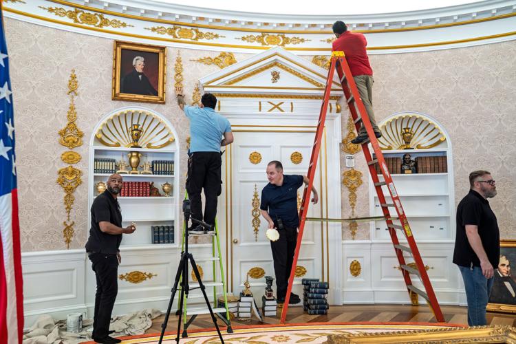 Trump Oval Office Replica