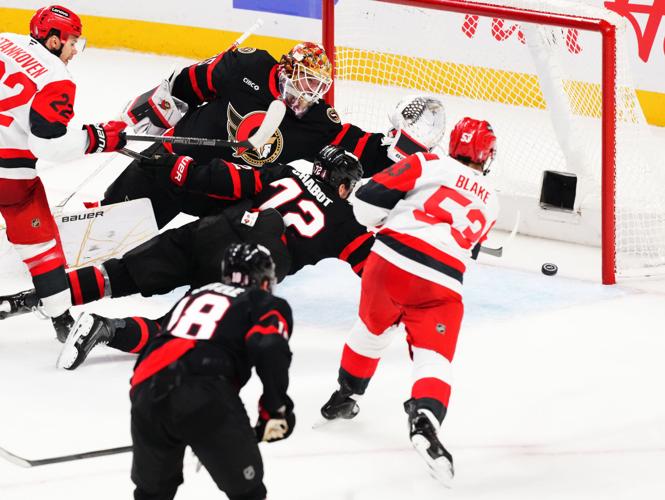 Hurricanes Senators Hockey