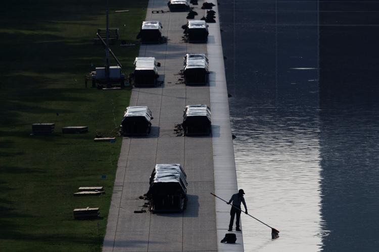 APTOPIX Lincoln Memorial Reflecting Pool