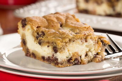 Chocolate-Chip-Cheesecake-Bars_Large400_ID-3404669