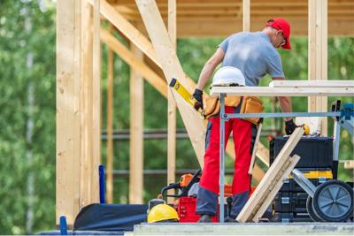 Can a Carpentry Contractor Handle Both Residential and Commercial Projects?