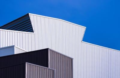 Reflective Roofing Systems Contribute to Lower Heat Absorption in Building Design