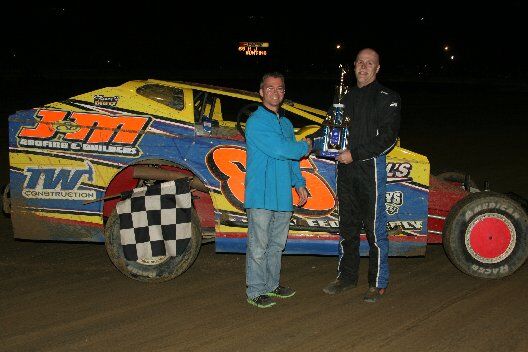 H.J. BUNTING NAPA BIG BLOCK MODIFIED WINNER (1)