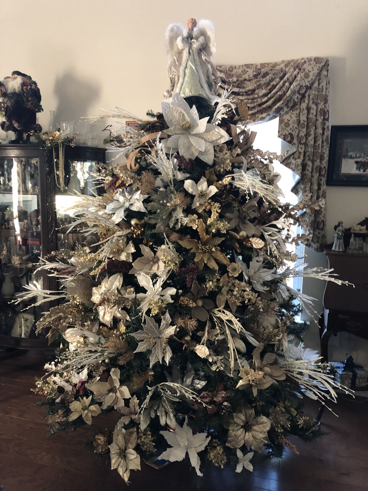 The Travis family's Christmas tree in Millsboro, Del.