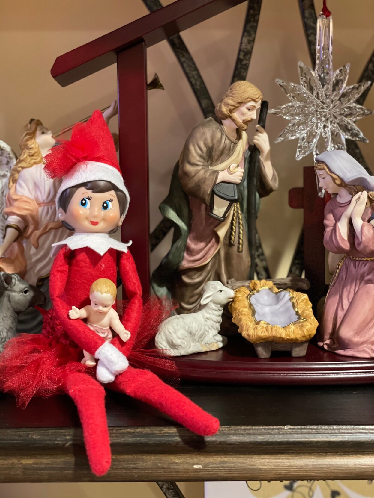 Elf on the Shelf-Anniversary