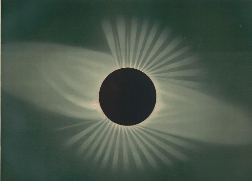 Kongre Kütüphanesi Bilim Tarihçisi WC'de Eclipse Hakkında Görüşlerini Paylaşıyor }}>{Kampüsümüz