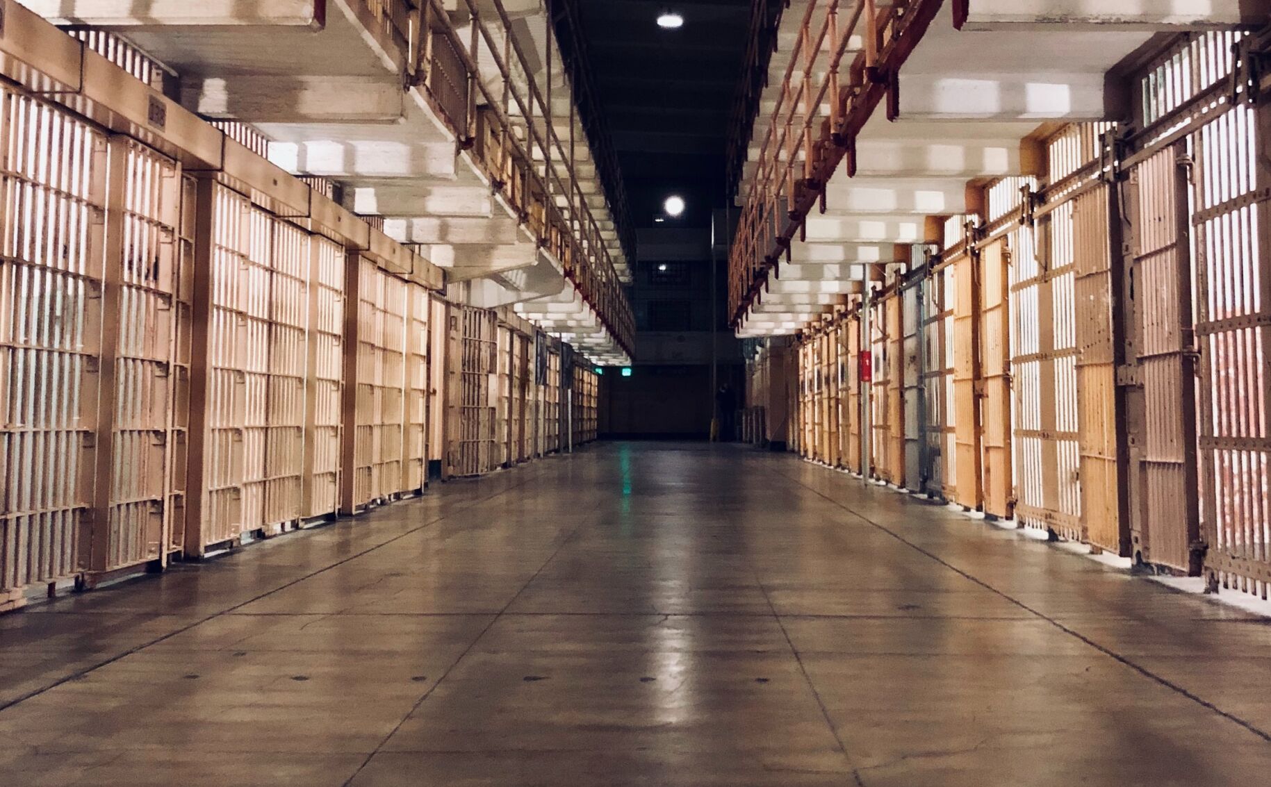 Inmate, guard charged in stabbing death in PA prison - Vimarsana News