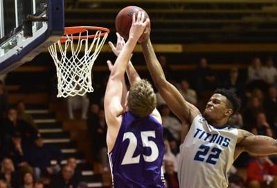 Video Men S Basketball Titans Fall To Chatham In Pac