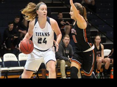 Women S Basketball Titans Open Season With Win At Houghton