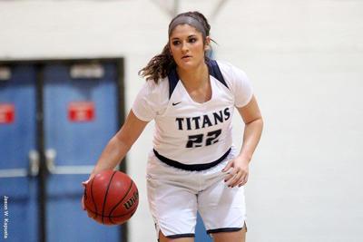 Women S Basketball Mathews Ties School Record In Threes In Titan