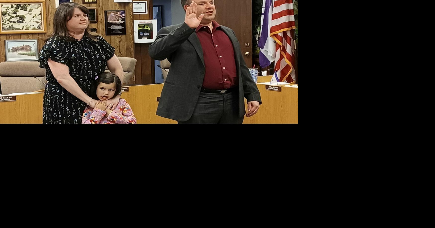 New and returning officials sworn in at Plano City Council | Wspynews ...