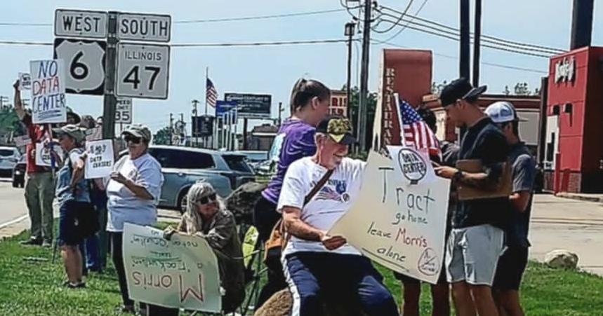 No Data Center Protest Held in Morris on Saturday