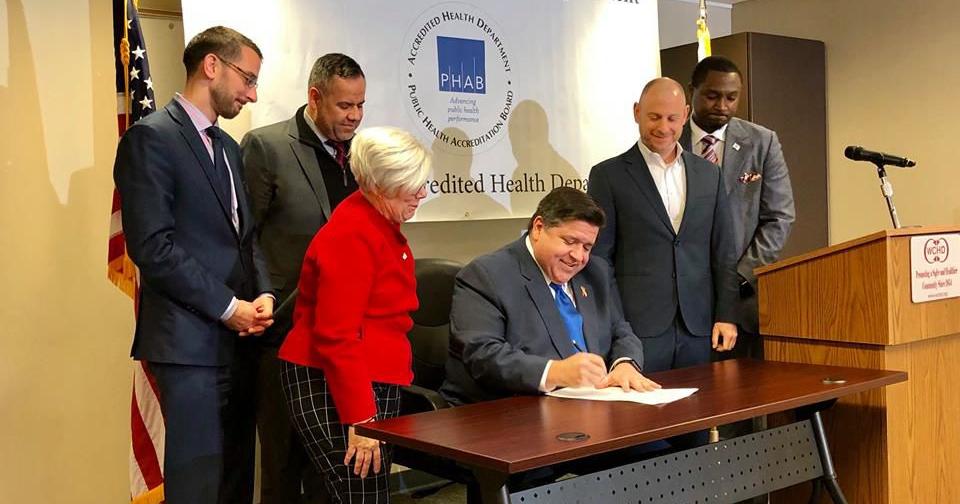 Pritzker Signs Executive Order To Combat HIV Epidemic | Local News ...