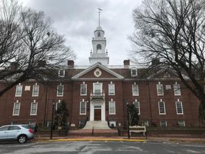 Residency requirement for Del. lawmakers clears House unanimously