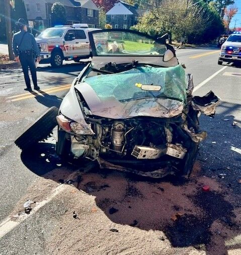 One seriously hurt in Marsh Road wreck