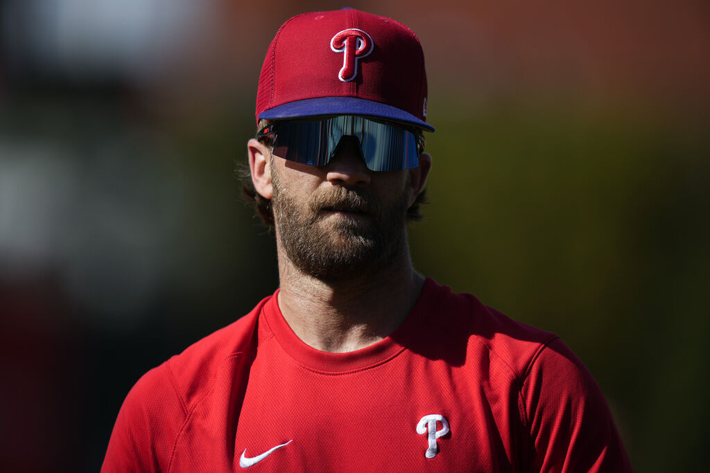 Reigning NL MVP Bryce Harper set to come off IL amid Phillies' postseason  push