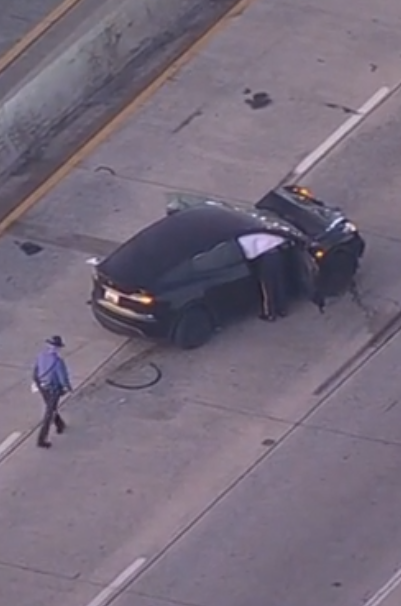 495 crossover wreck injures one; snarls traffic