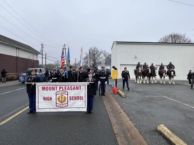 Photo Gallery Claymont Christmas Parade 2023 The Latest from WDEL