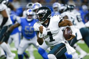 Hurts, Eagles too much for Lions in opener