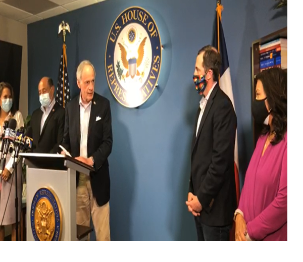 Carper leads delegation to southern border to assess immigrant children being detained