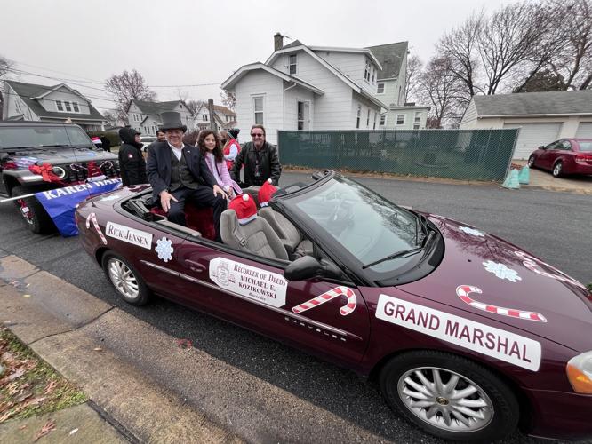 Photo Gallery Claymont Christmas Parade 2023 The Latest from WDEL