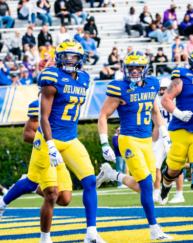 Minicucci and Yarns each account for 3 TDs to help Delaware beat Albany 28-14