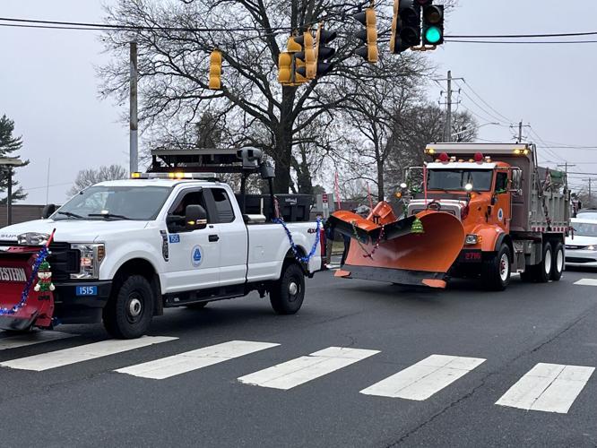 Photo Gallery Claymont Christmas Parade 2023 The Latest from WDEL