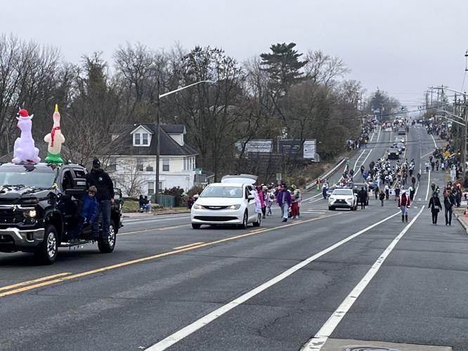 Photo Gallery Claymont Christmas Parade 2023 The Latest from WDEL