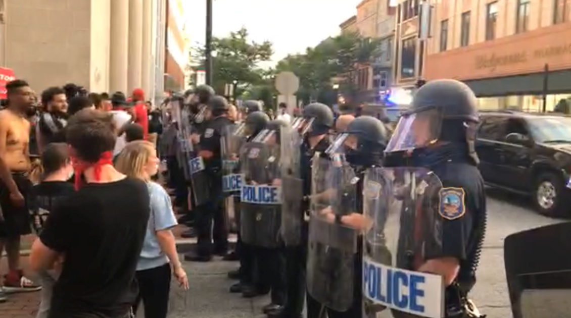VIDEO Peaceful protests turn into acts of violence in Wilmington