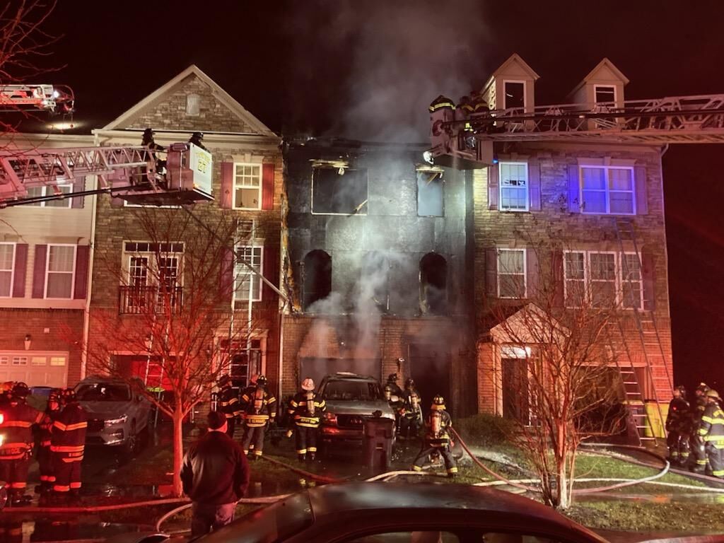 Investigators Seek Cause Of New Year's Eve 2-alarm Townhouse Fire | The ...