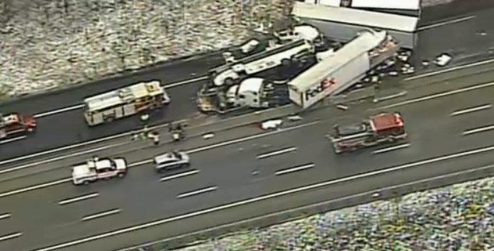 Pileup On Pennsylvania Turnpike Kills 5 People Injures 60 The Latest From Wdel News Wdel Com