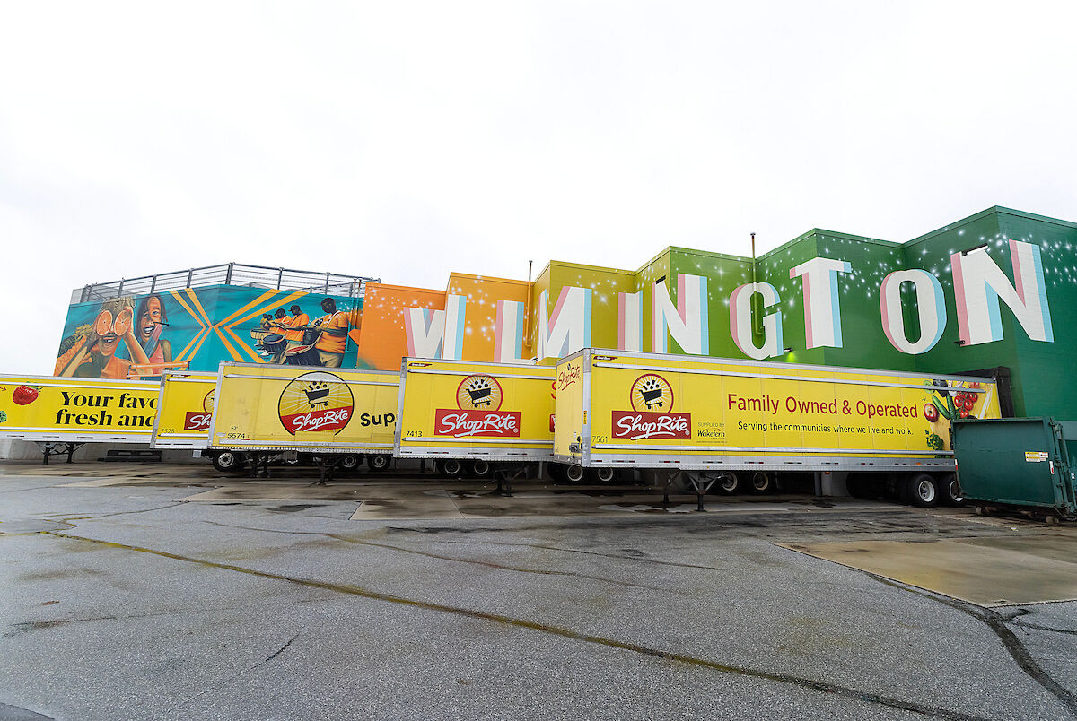 Mural transforms exterior of Wilmington supermarket