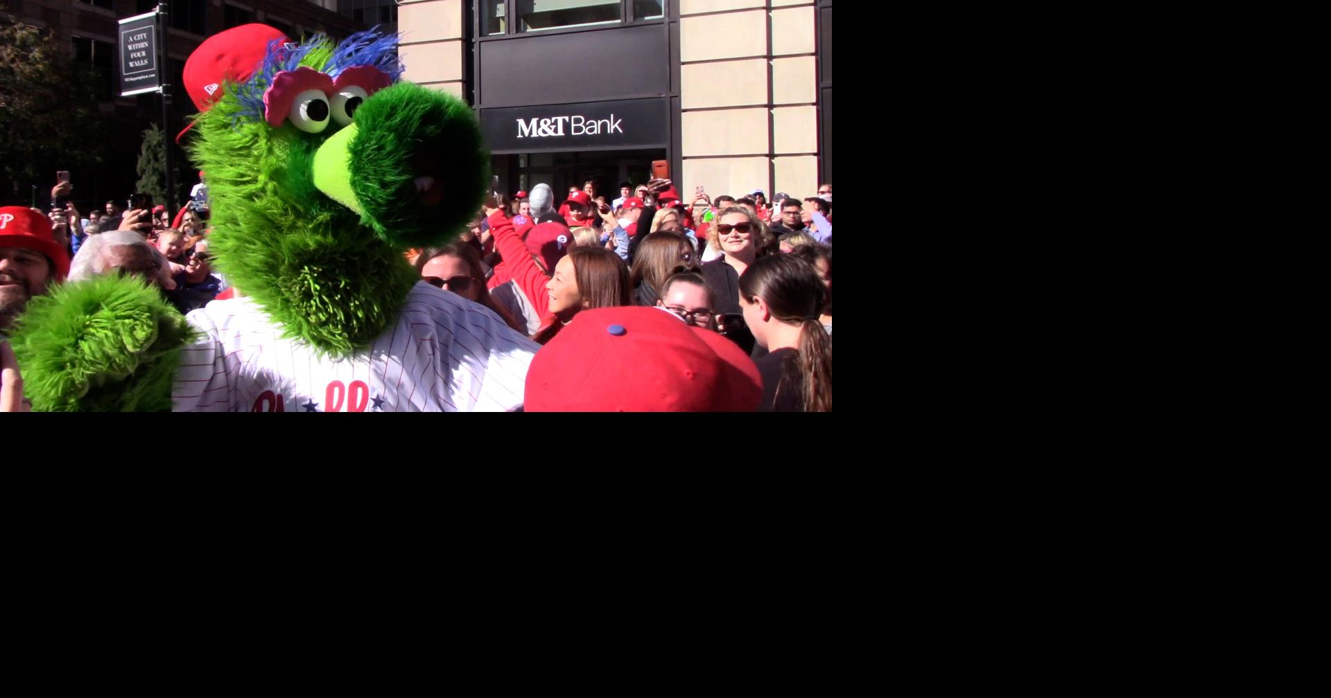 VIDEO | Festive Phils fans flock to downtown Wilmington for Red October ...
