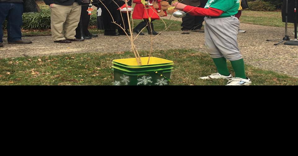 Tradition still alive Claymont Christmas Parade celebrates 'The Weed
