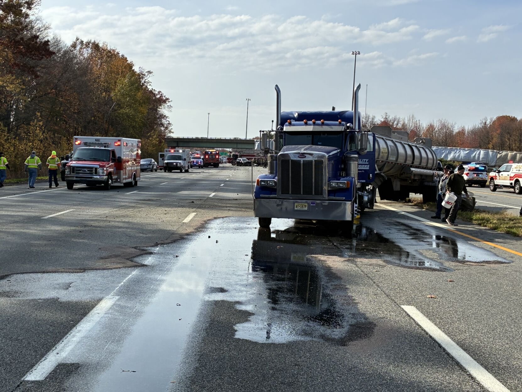 Multi-vehicle crash closes I-95 NB for 3.5-hours at Service Plaza