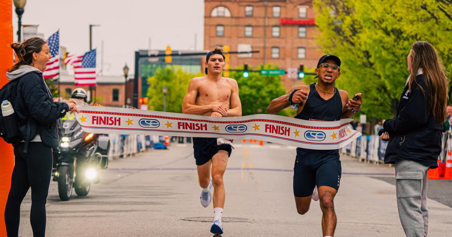 Late sprint leads to close finish in Delaware Marathon