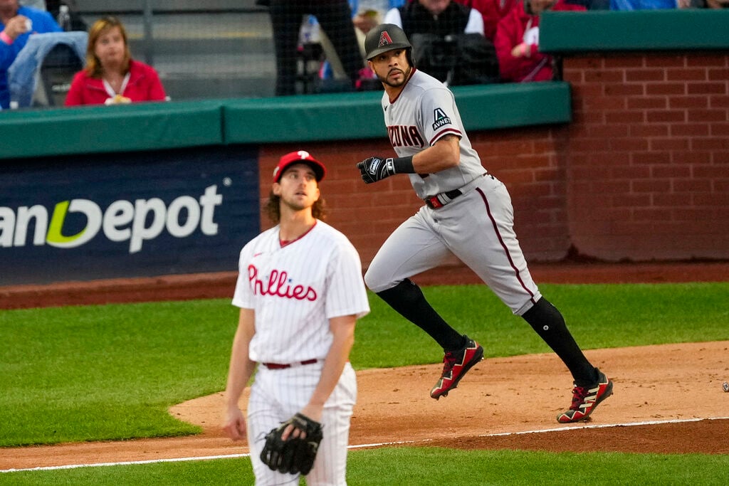 Bryce Harper home run powers Phillies into World Series - CBS News