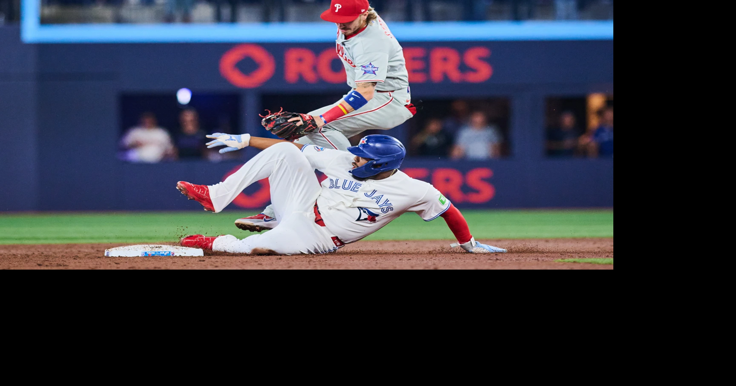 Valenzuela has winning hit as Blue Jays score twice off Duran in 9th, beat Phillies 3-2