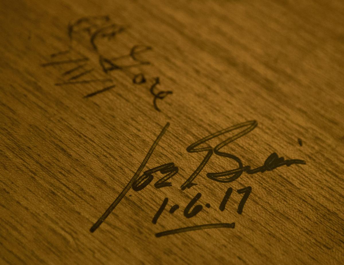 Video Biden Signs Desk Drawer In Ceremonial Office The Latest From Wdel News Wdel Com