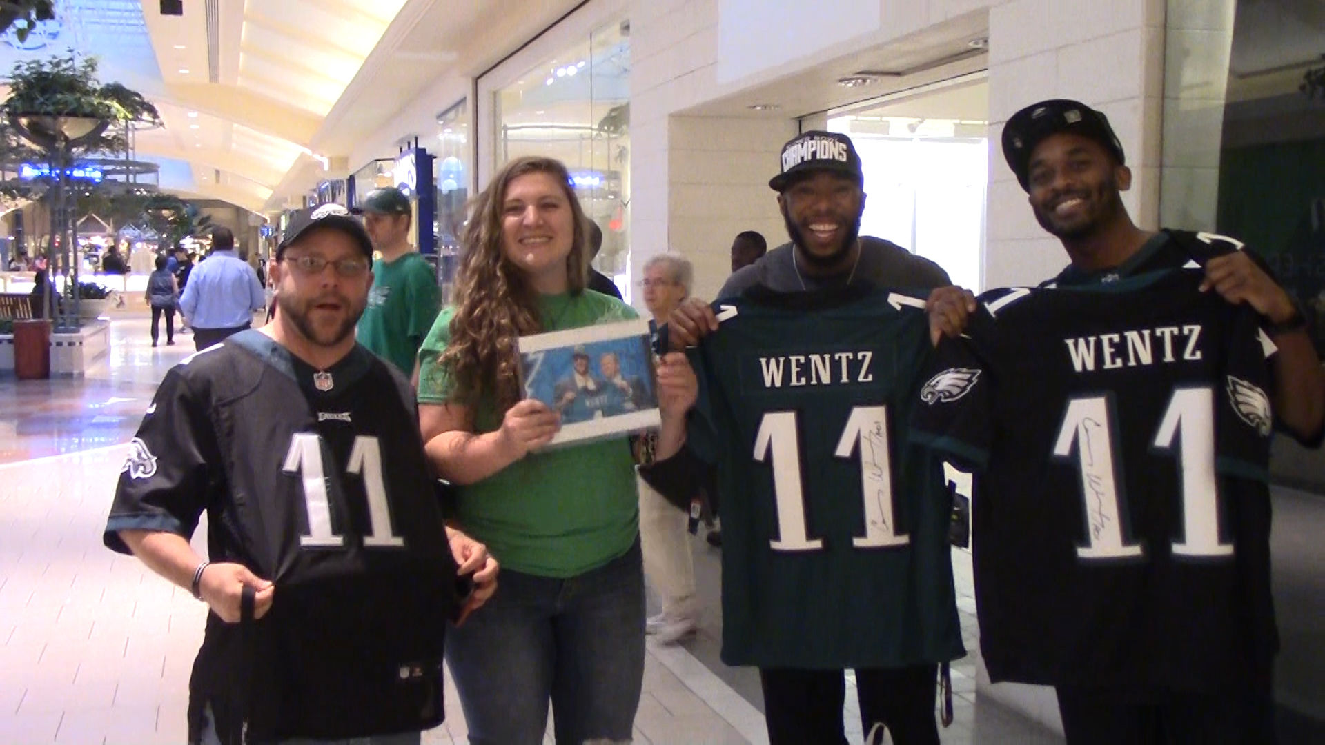 carson wentz autographed jersey