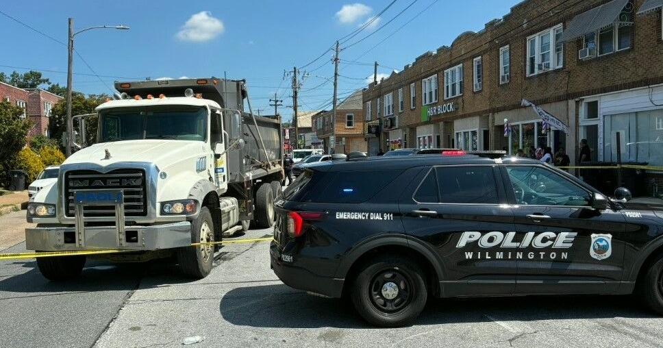 Pedestrian accident seriously injures two
