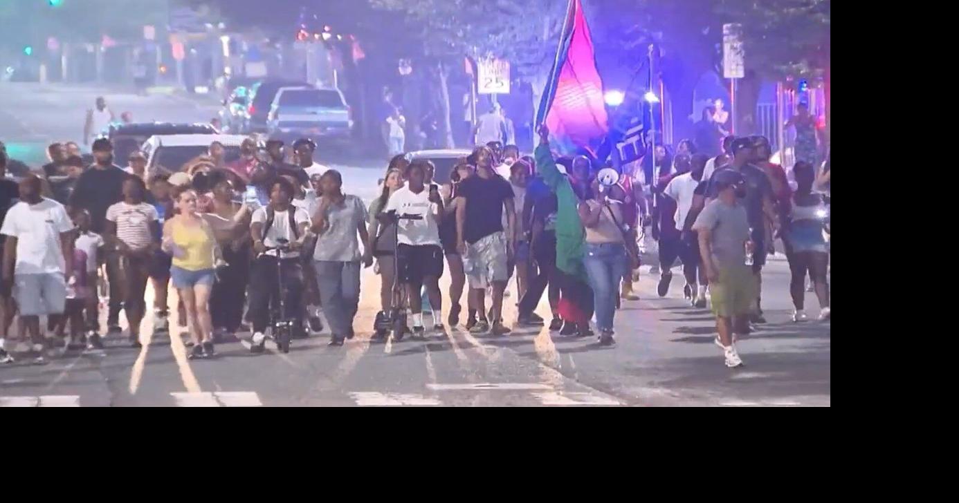 Peaceful protest held at WPD headquarters
